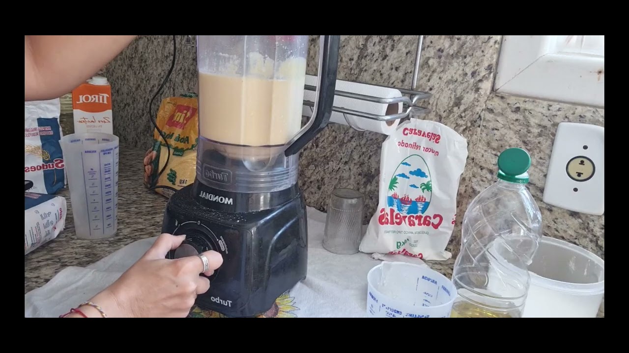 🌽 BOLO DE MILHO FÁCIL NO LIQUIDIFICADOR | Receita Caseira Simples de Vó