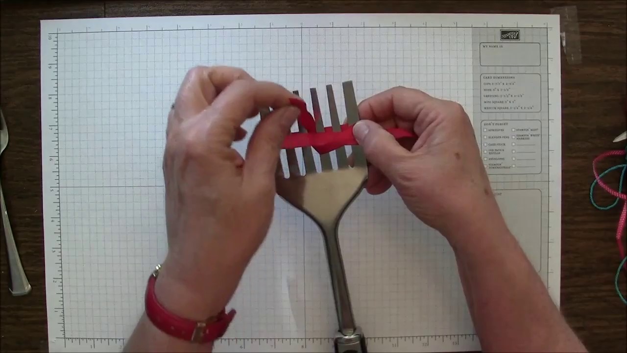 PERFECT BOWS WITH A FORK