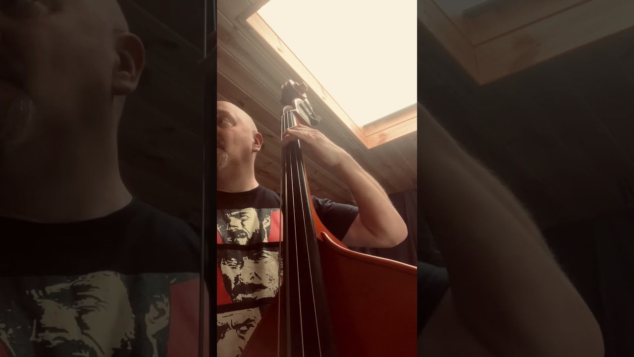 Warming up with a classic Israel Crosby bassline&hellip;. #bass #jazz #practice