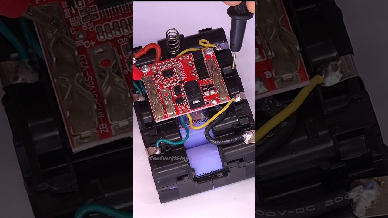 Replacing Fake Makita Battery Cells with EVE 30P Cells + Adding 45W USB Type-C Feature