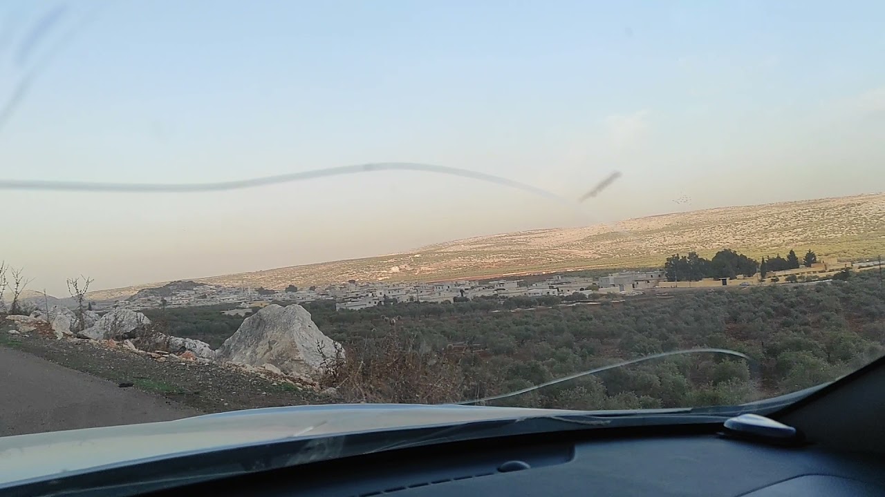 الشمال السوري طريق حتان قلب لوزه وسط الجبال