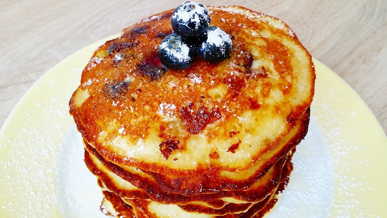 Rezept: Fluffige Blaubeer-Pancakes / Blueberry Pancakes / Frühstück Rezept Pfannkuchen