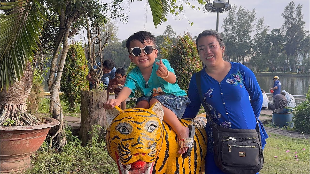 Cuối Tuần Chuột Được Mẹ Chở Ra Công Viên Hồ Nước Ngọt Ở Sóc Trăng Chơi #ngocdieuvlog #honuocngot