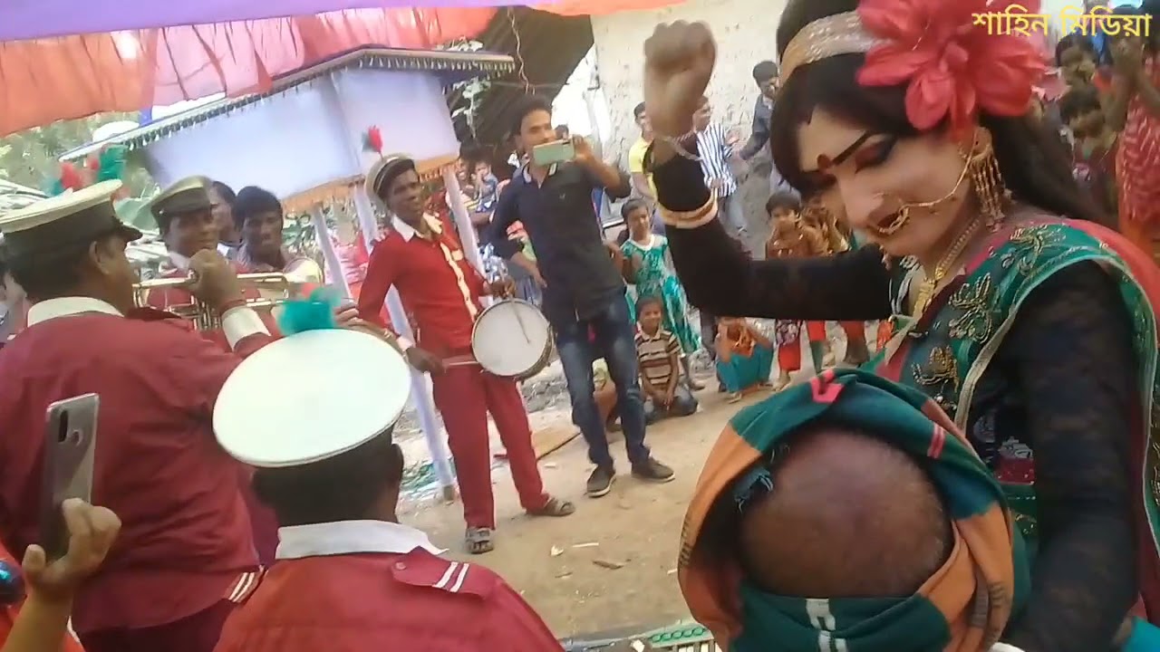হিন্দু বিয়ে বাড়ির নাচ না দেকলে মিস করবেন সুজনের।। ভোলা হাট চাপাইনবয়াবগঞ্জ।০১৭৮৮০০৯৪৮৩