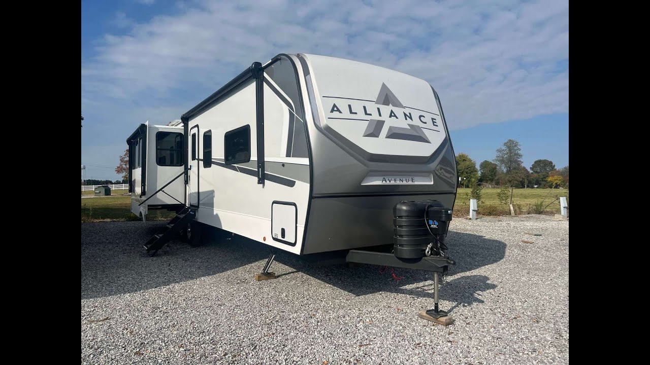 2025 332RL Avenue TT by Alliance