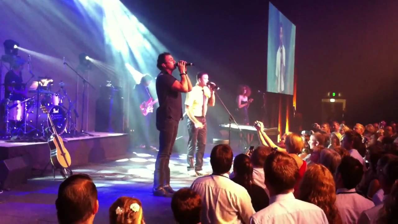 Guy Sebastian & Shannon Noll sing 'Lonely' at Gold Coast Convention Centre - March 2011