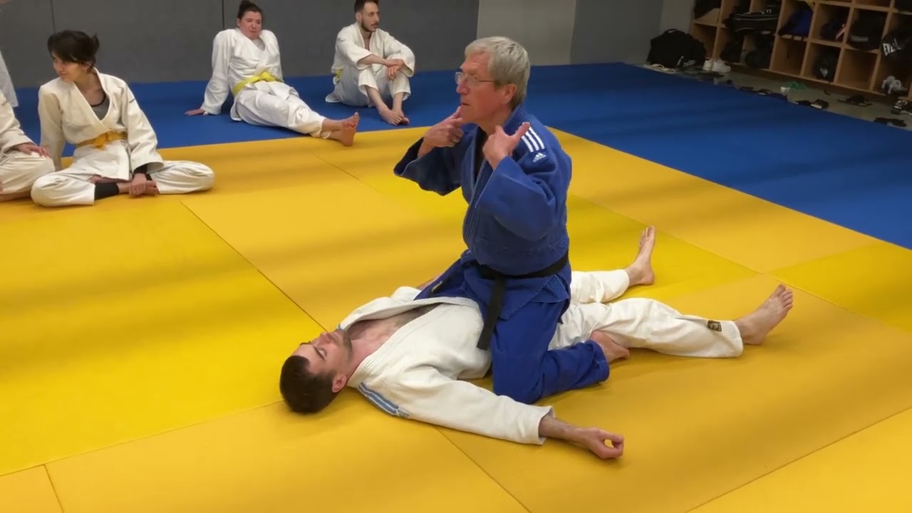 Educatif : étranglement Nami-Juji-Jime 🥋