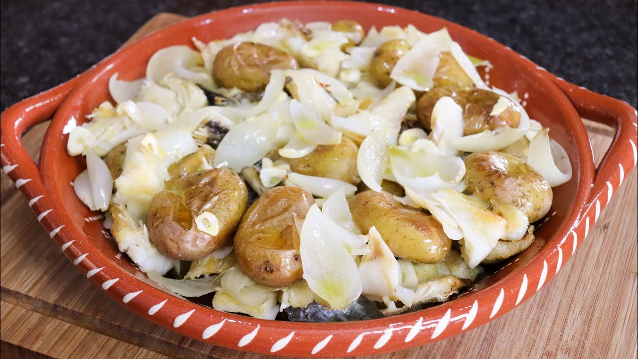 Bacalhau à Lagareiro com Batatas a Murro | Prato Típico Português