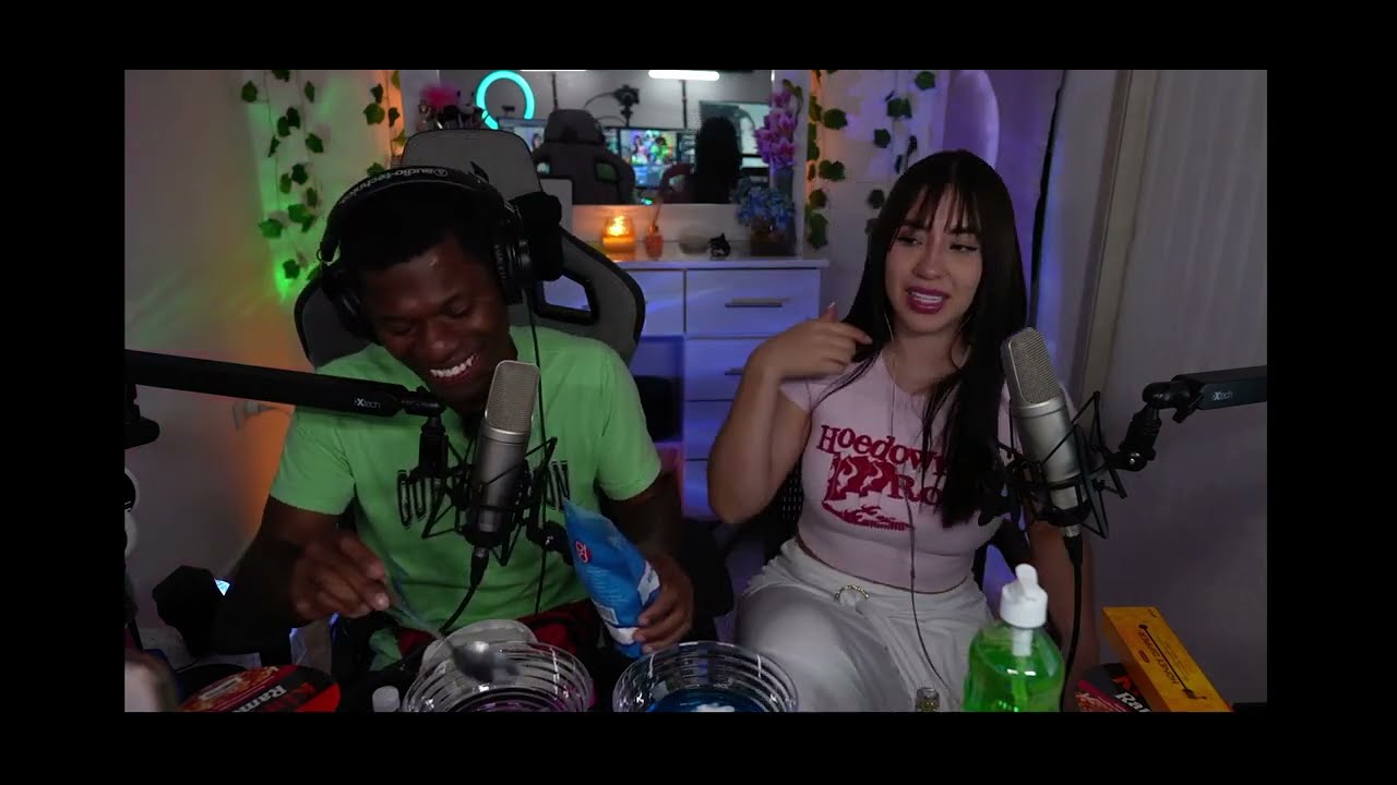 Jh y Niicolenco haciendo ASMR | DURMIENDO CON BENDICION 🌙💤