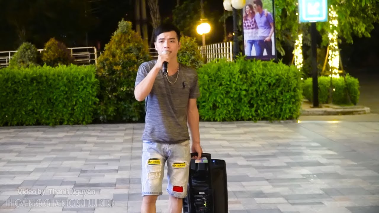 Hoa Trinh Nữ - Chàng Trai Hát Rong BOLERO Quá Đẳng Cấp