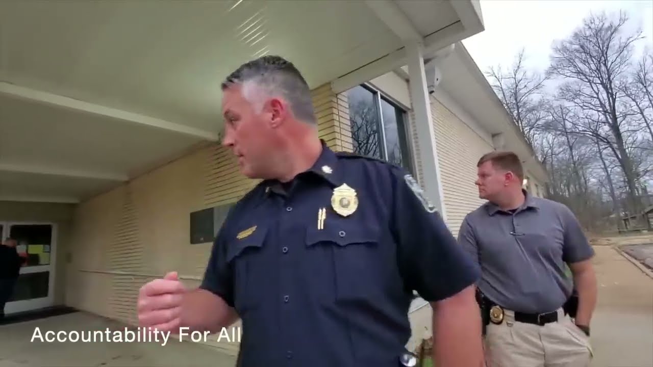 Cops Try To Violate Man Rights But Learns The Hard Way