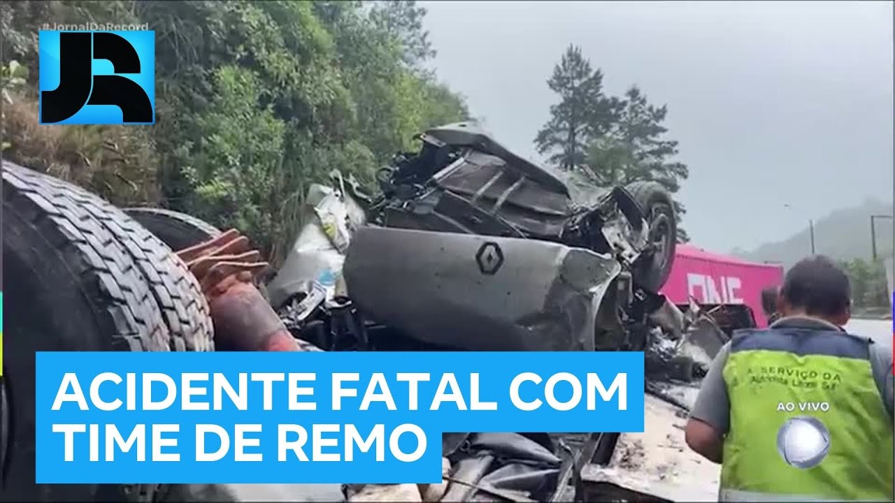 Motorista e oito pessoas de time de remo do RS morrem em acidente com carreta e van na BR-376