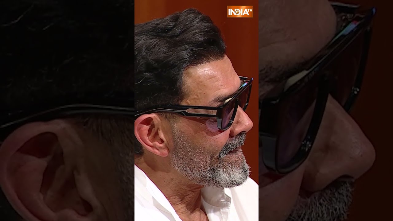 पापा #dharmendra के बारे में बात करते हुए #bobbydeol ने सवाल का क्या जवाब दिया? #ytshorts #indiatv