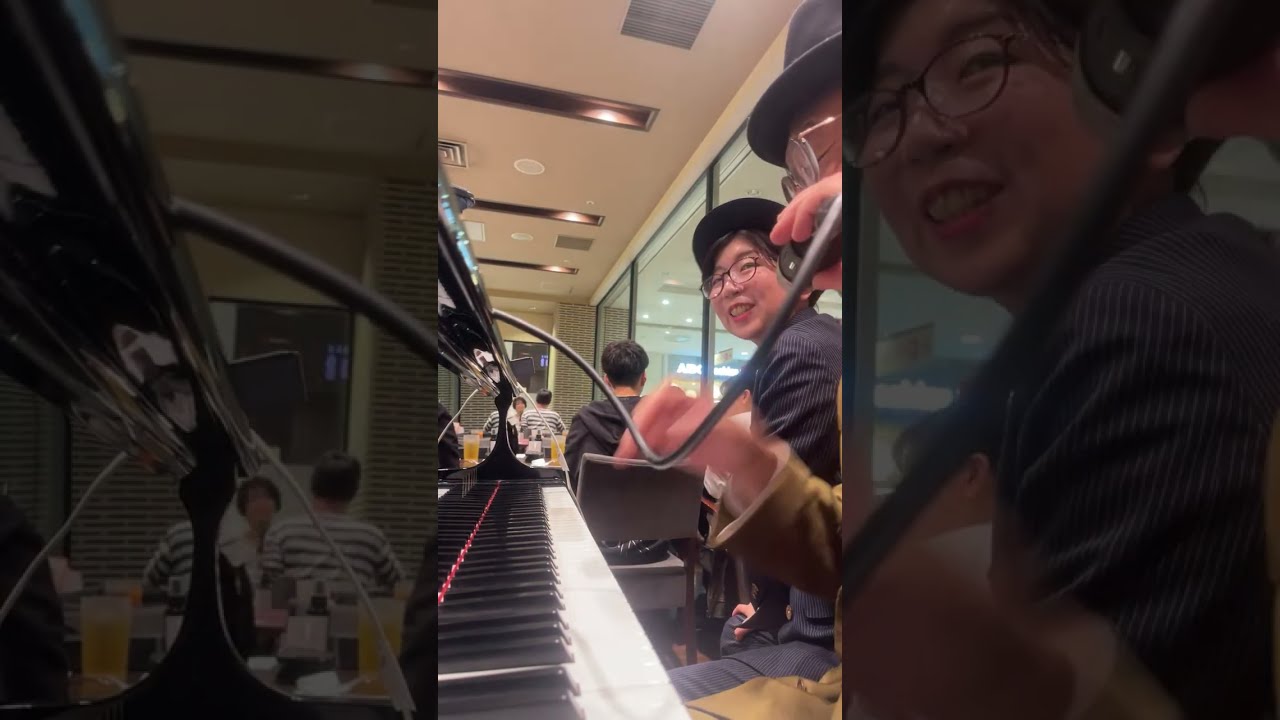 (piano Jazz)