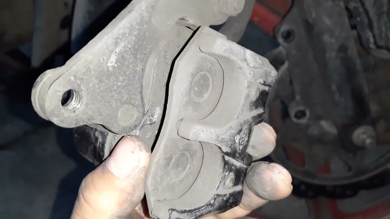 Como regresar el piston del caliper para poner balatas nuevas