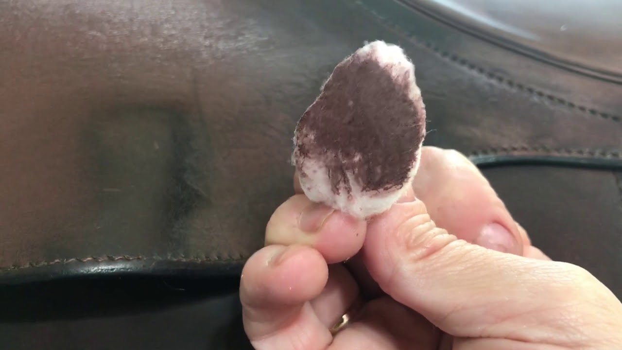 English Saddle Restoration- stripping, dying, refinishing