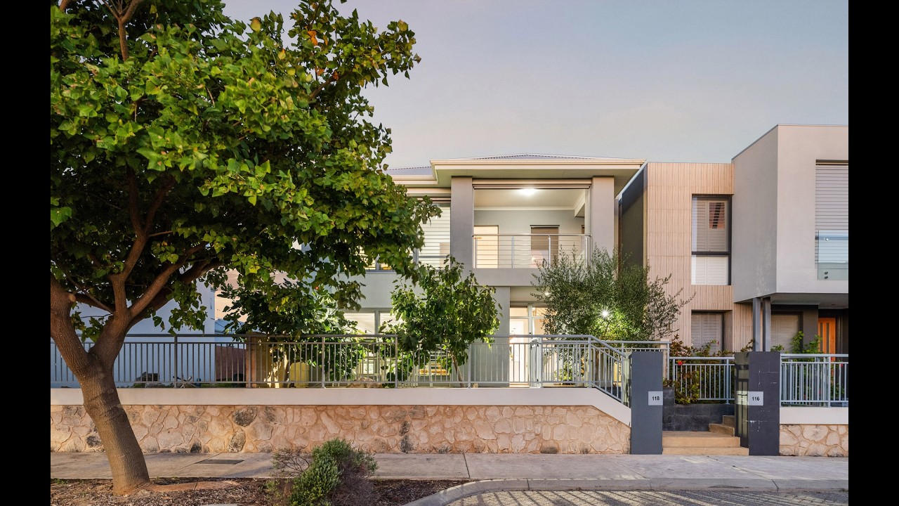Refined Coastal Living Moments from the Marina - 118 Orsino Blvd, North Coogee