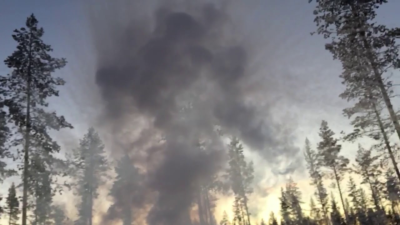Throwing boiling water into minus 25 degree air!