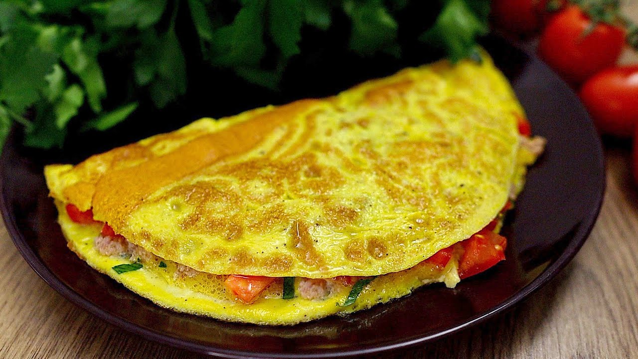 Omlet z tuńczykiem i pomidorami. Proste, szybkie i pyszne!