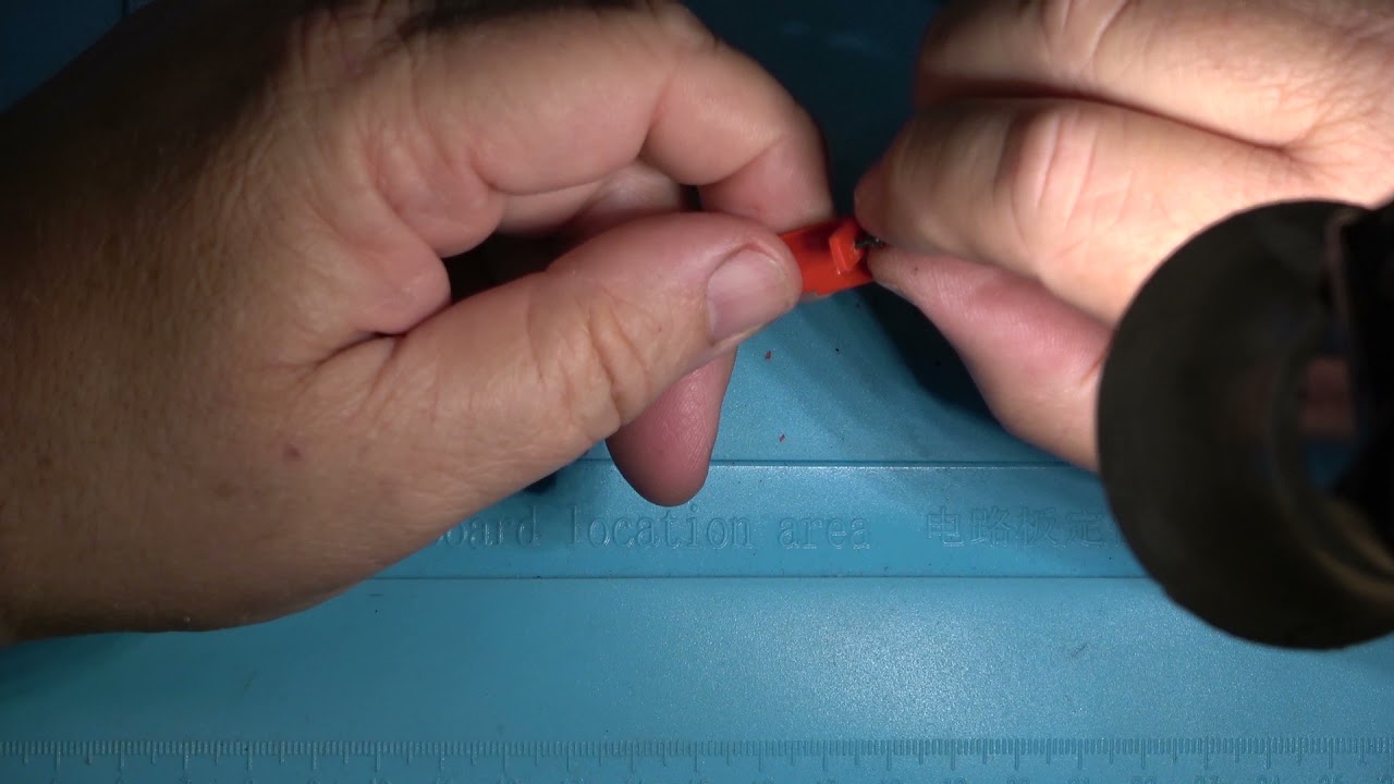 Repairing a damaged DAT cassette