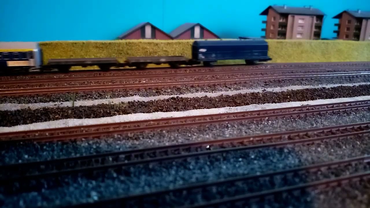 NS1305 en Mp3030 in spoor N