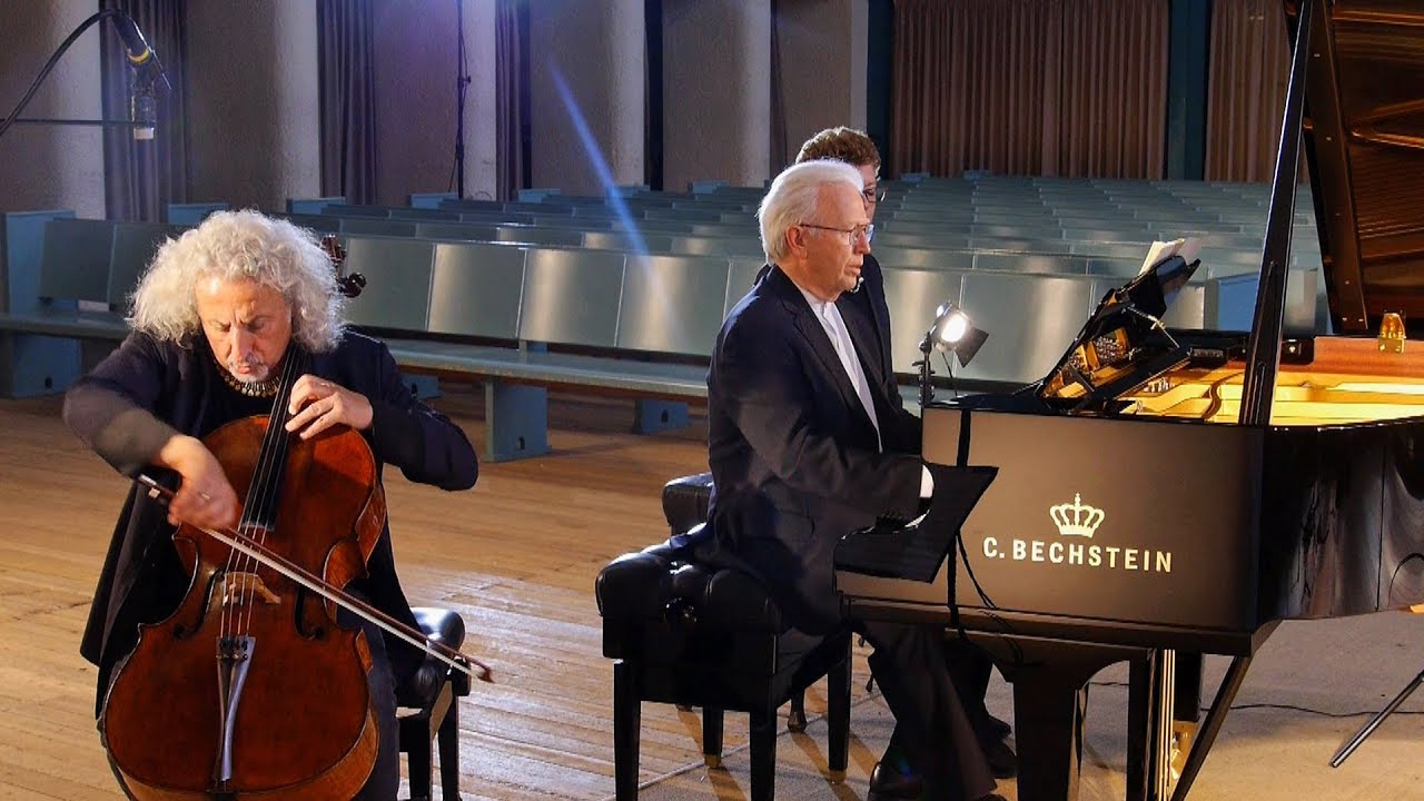 Resonanzen – ein Film über C. Bechstein