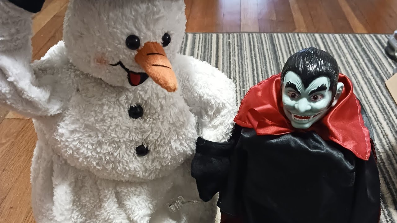 Двойная распаковка eBay: вращающийся снеговик Gemmy Snowflake и «Легион рока» Дракулы.