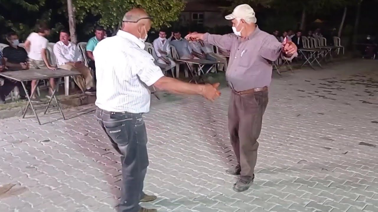 UYUM ( Kör Mustafa & Gaba Ahmat ve diğerleri ) Delikanlının oyunu böyle olur 11 (HOCALAR)