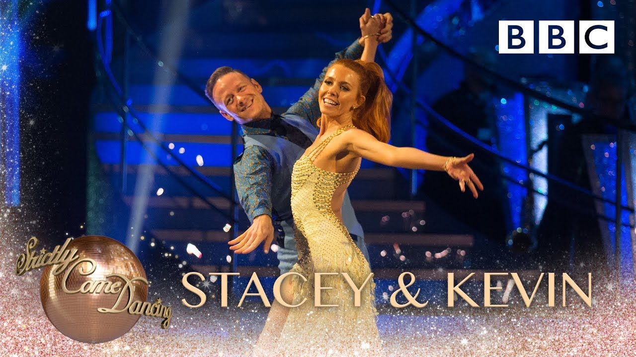 Stacey Dooley & Kevin Clifton Quickstep to Dancing by Kylie Minogue - BBC Strictly 2018