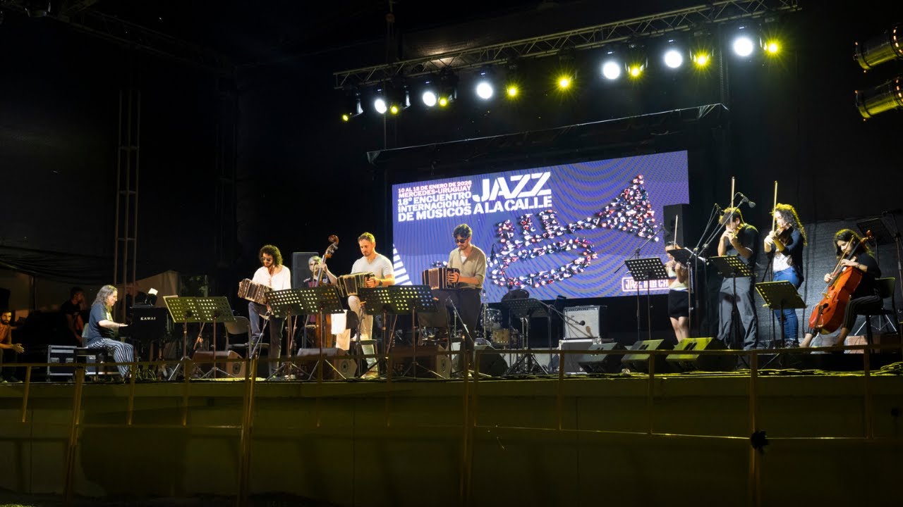 Los Perros Ladran - 
