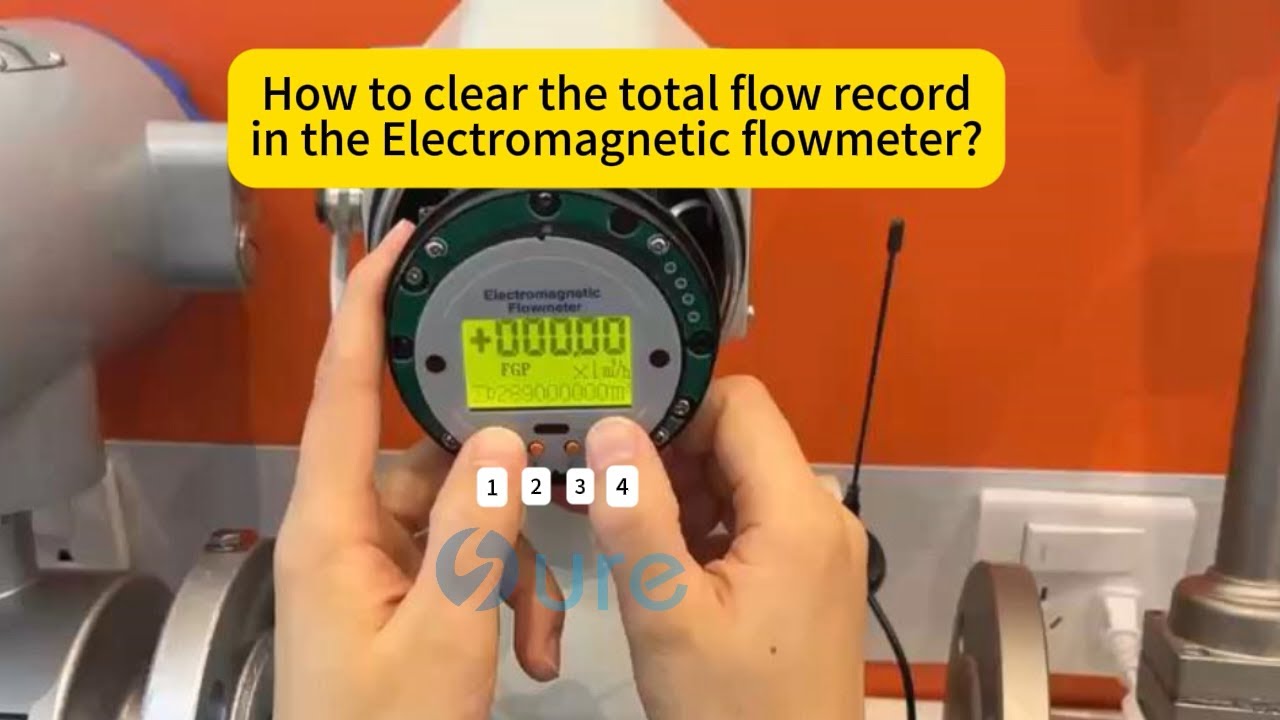 How to clear the total flow in Electromagnetic Flow Meter?