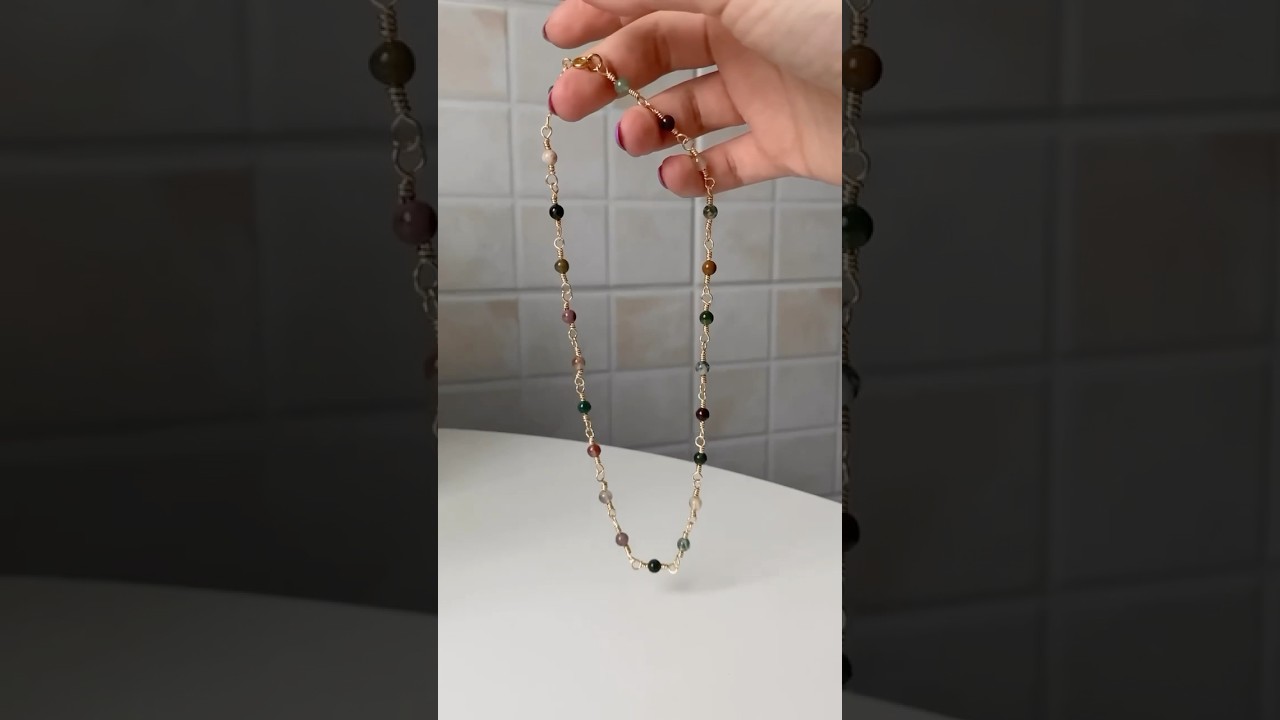 Let&rsquo;s make India agate crystal necklace #wirewrappedjewelry #wirewrap #beads #diy