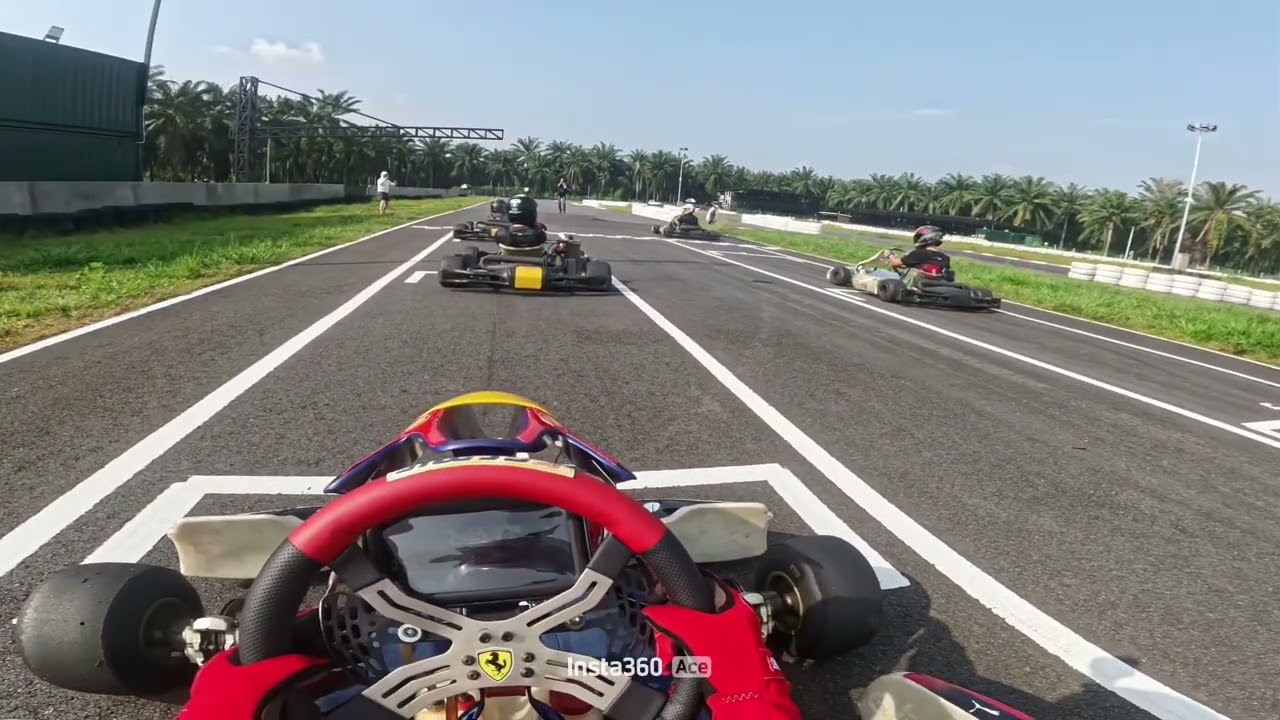 GO KART RACING ROTAX MAX DD2 vs IAME X30