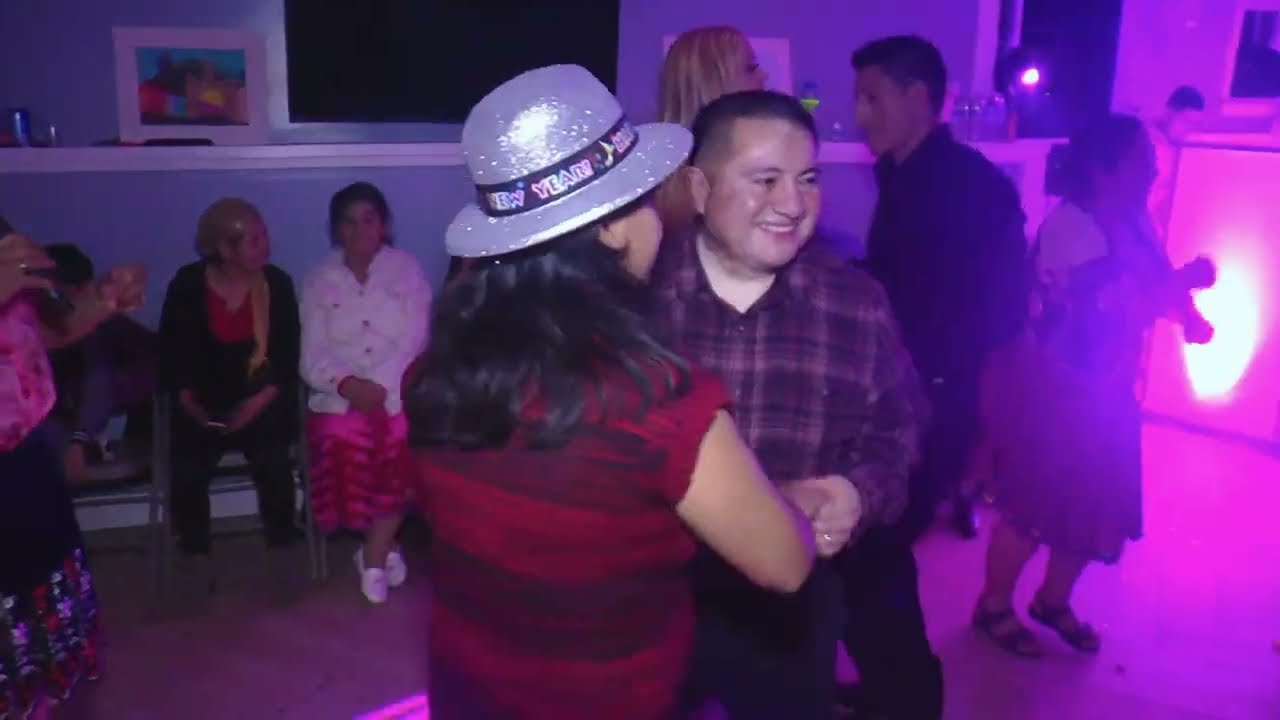 FIESTA CON MARIA AVILA (AñO NUEVO 2023 )