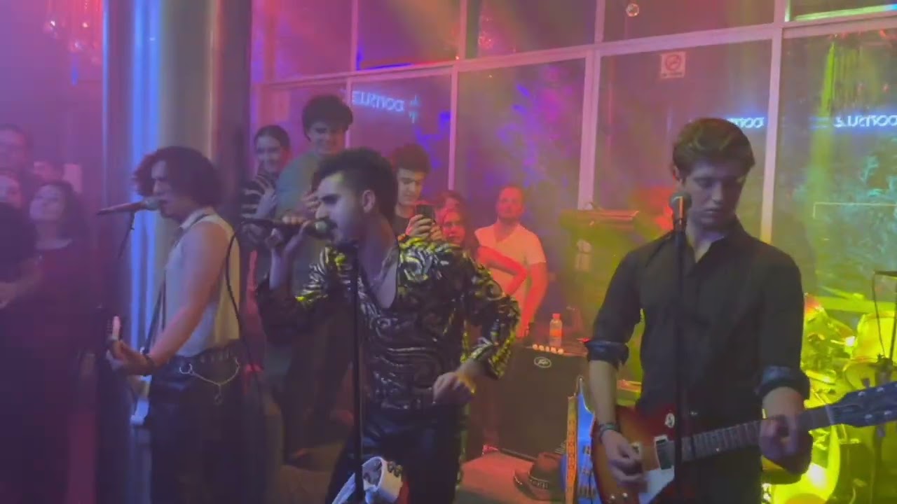 Espinazo - DOMUZ (En vivo Club Quetzal)