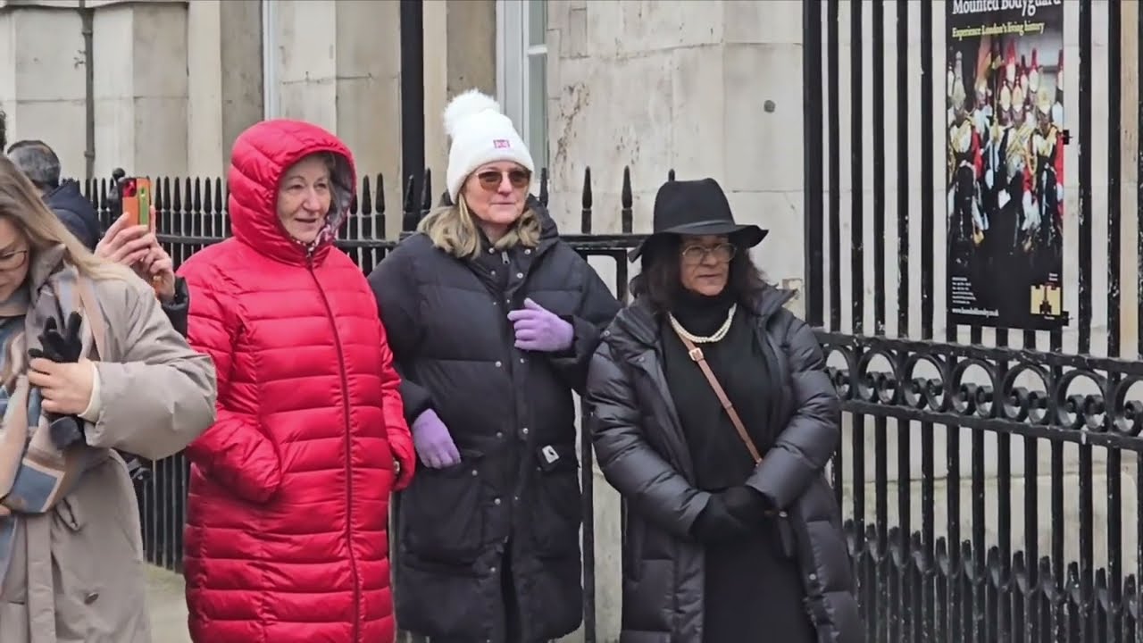 They got more than a picture #kingsguard