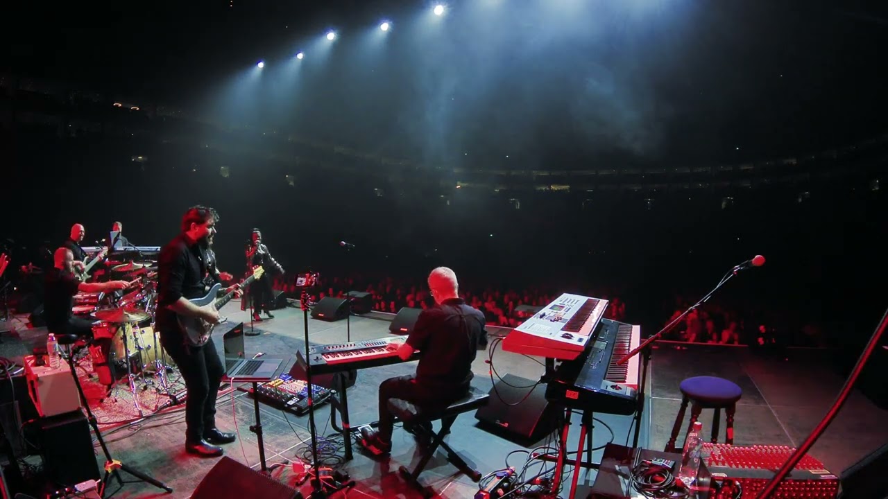 Odyssey - New York City (Live at the O2 Arena)