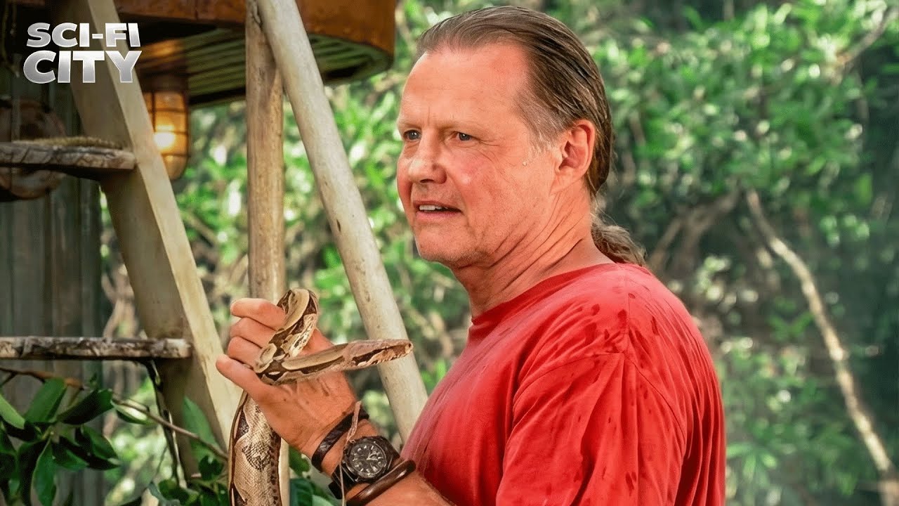 Serone Hijacks the Boat with an Explosive Shortcut | Anaconda (Jon Voight, Jennifer Lopez)