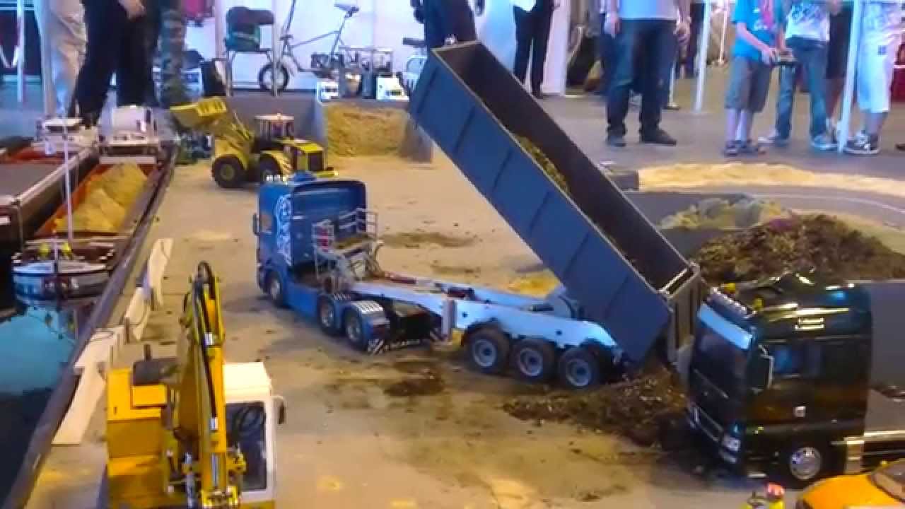 camion rc mondial paris peniches