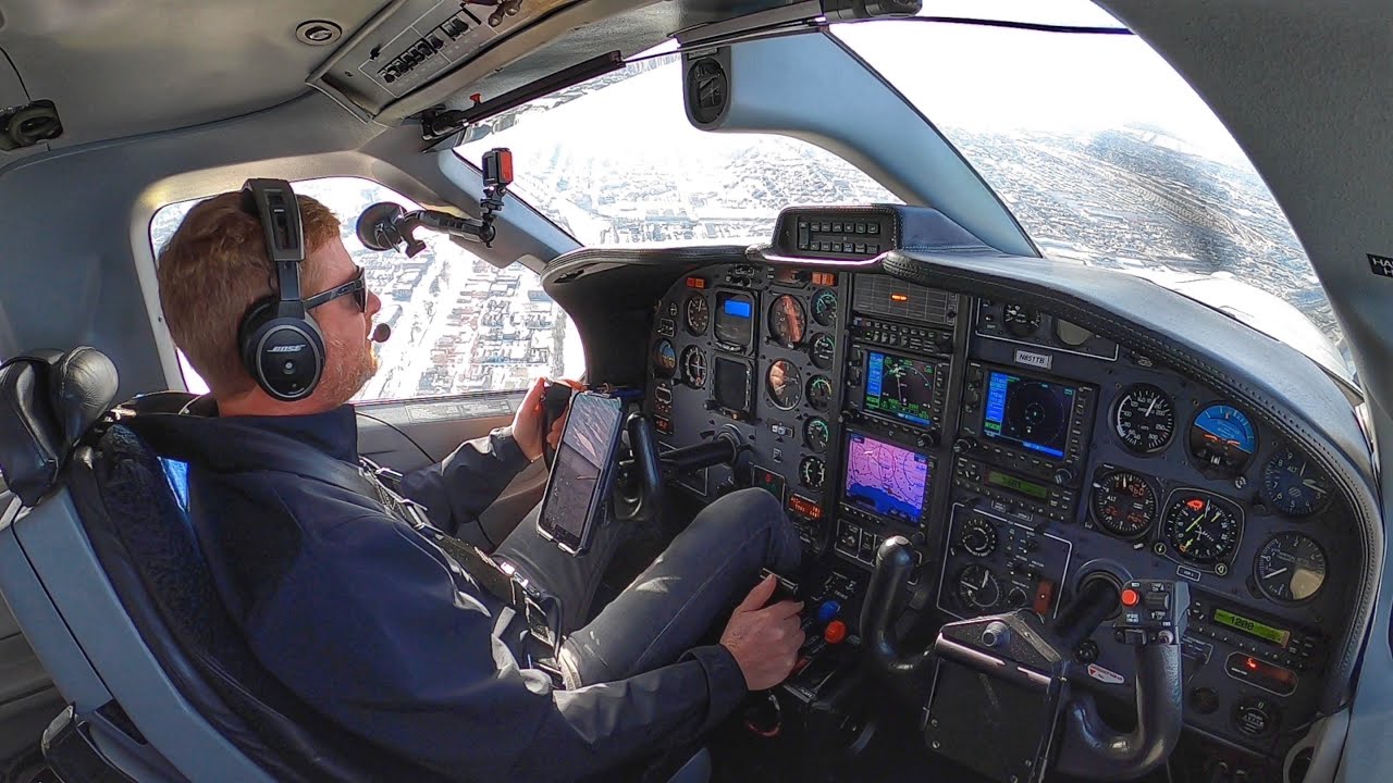 WHAT IT'S LIKE TO LAND AT CHICAGO MIDWAY AIRPORT!