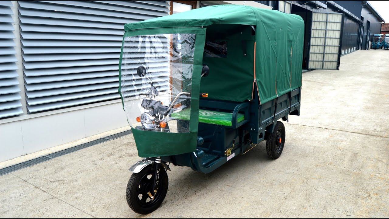 Montaj prelata triciclu electric marca MoveEco