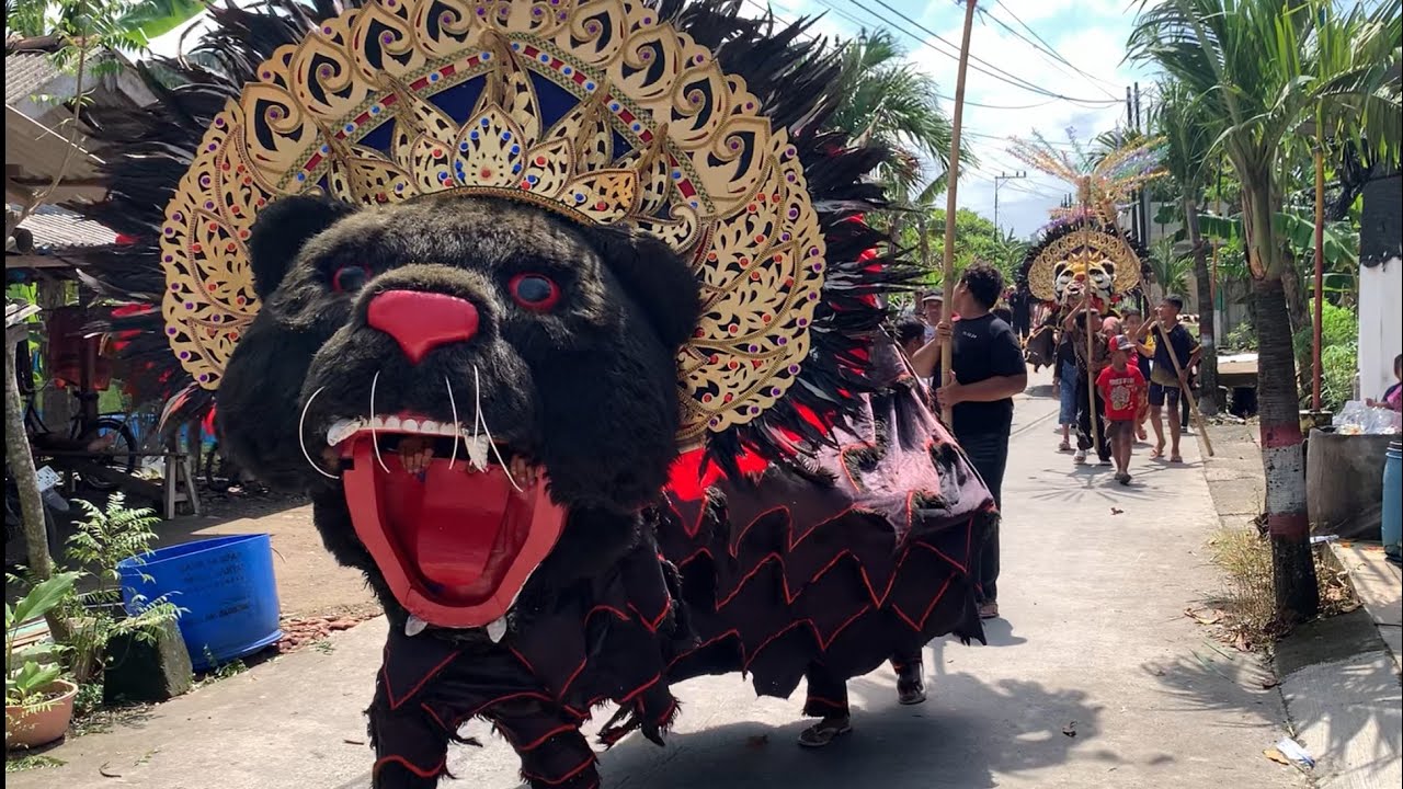 Kirab Meriah Barongan Dewa Dewi Di Bogoreco Guntur Demak