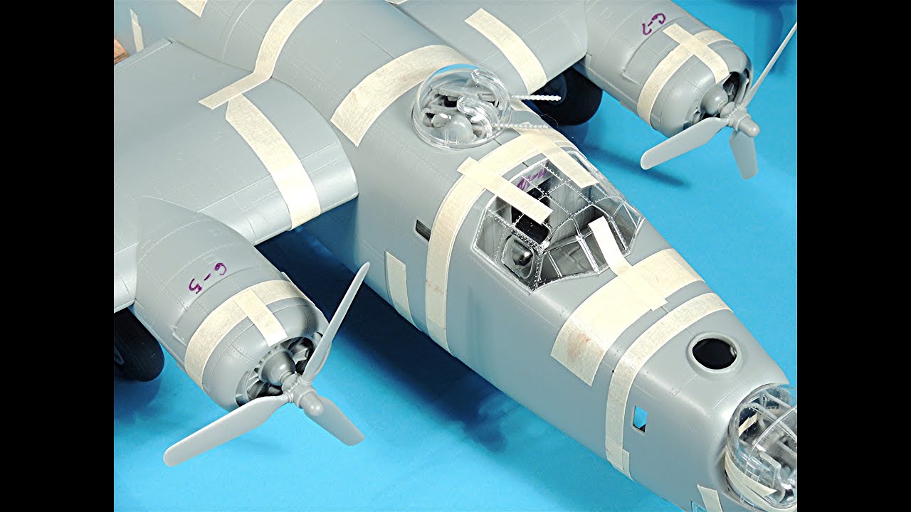 Часть 2 обзора самодельной модели B-24J от Hobby Boss в масштабе 1/48.