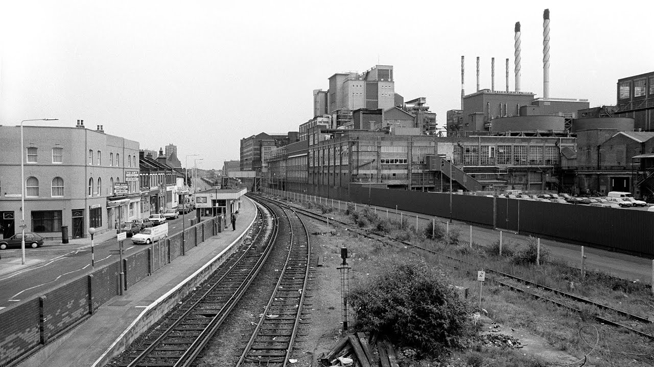 Return to Silvertown and the Silvertown Tramway