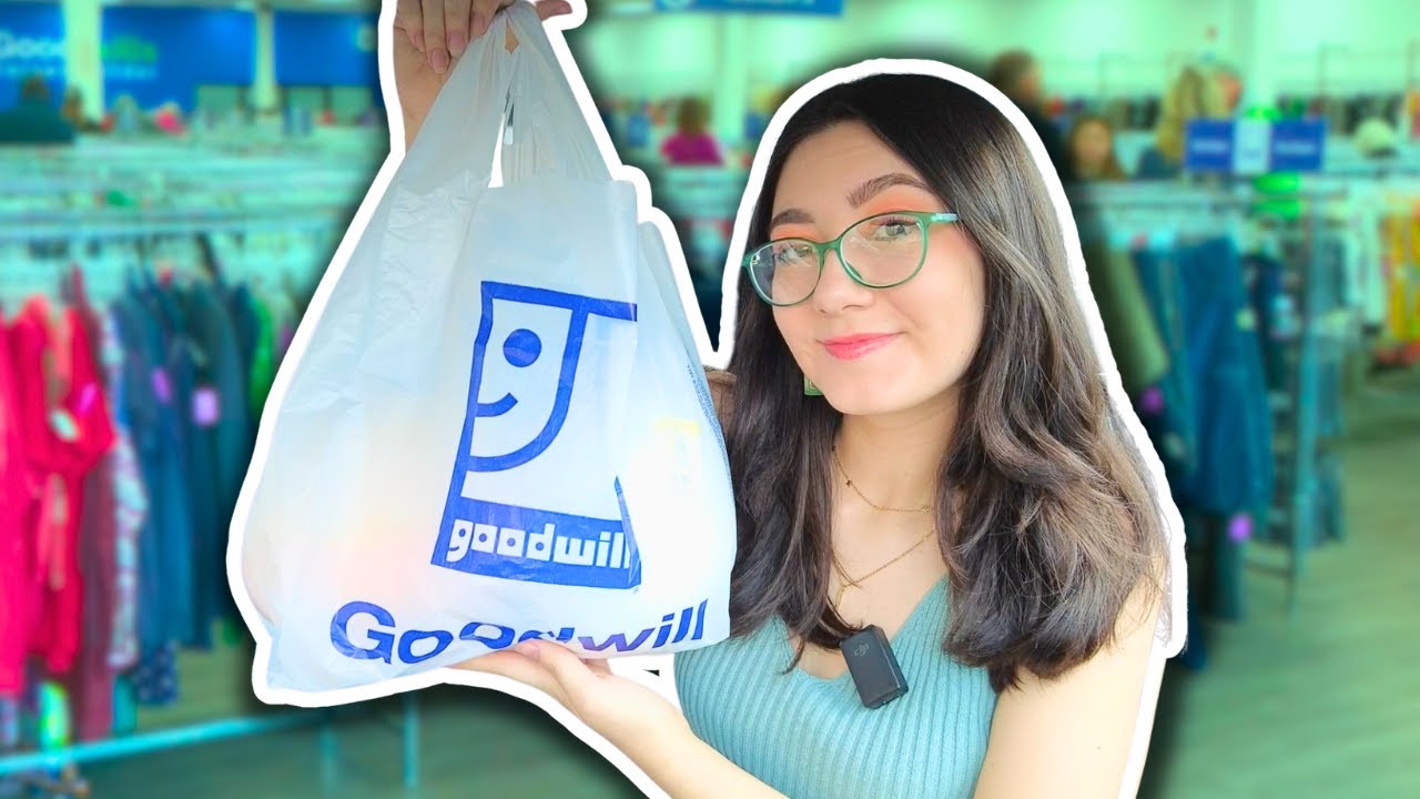 THRIFT WITH ME for cute outfits + accessories! 🛒
