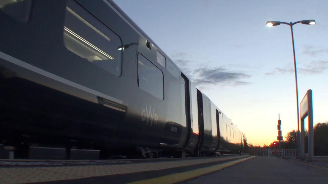 [Video] GWR Class 800/Hitachi IET/leaving Chippenham on Diesel Power (01.11.2018)
