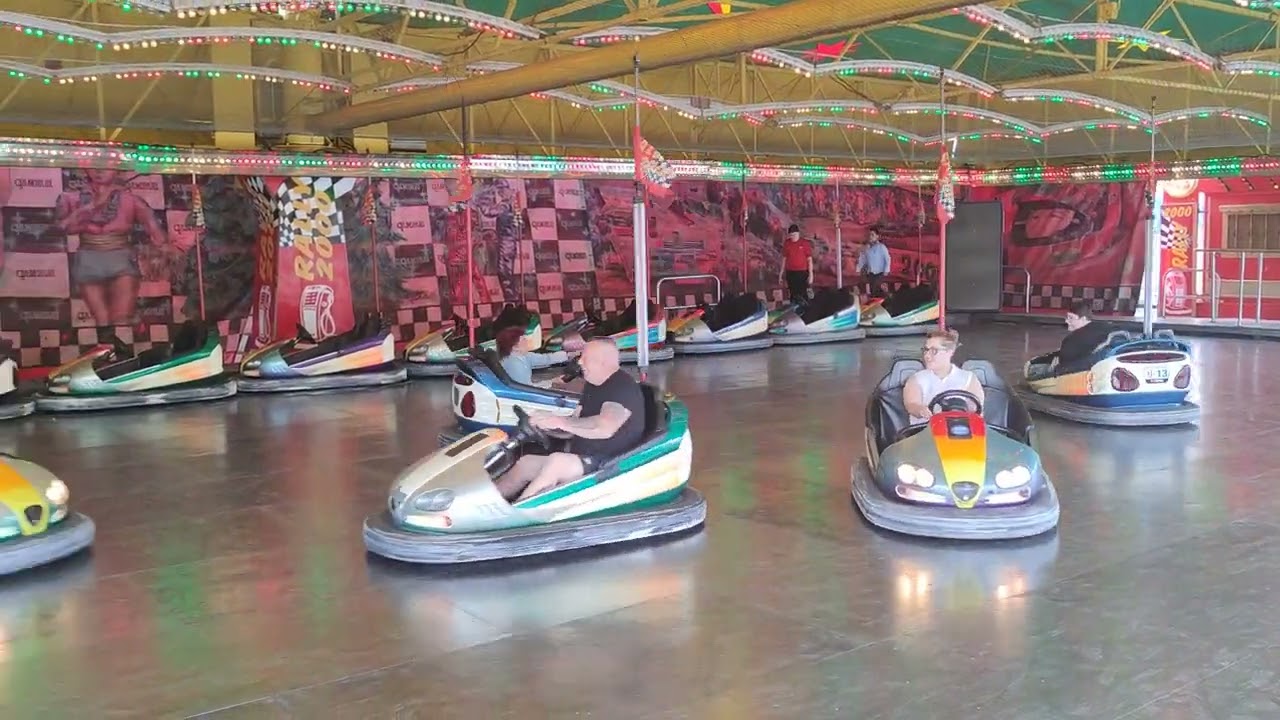 Super Skooter Rally 2000 - Menzel (Offride) // Ingolstadt Volksfest 2023 // Kirmes Fahrgeschäft