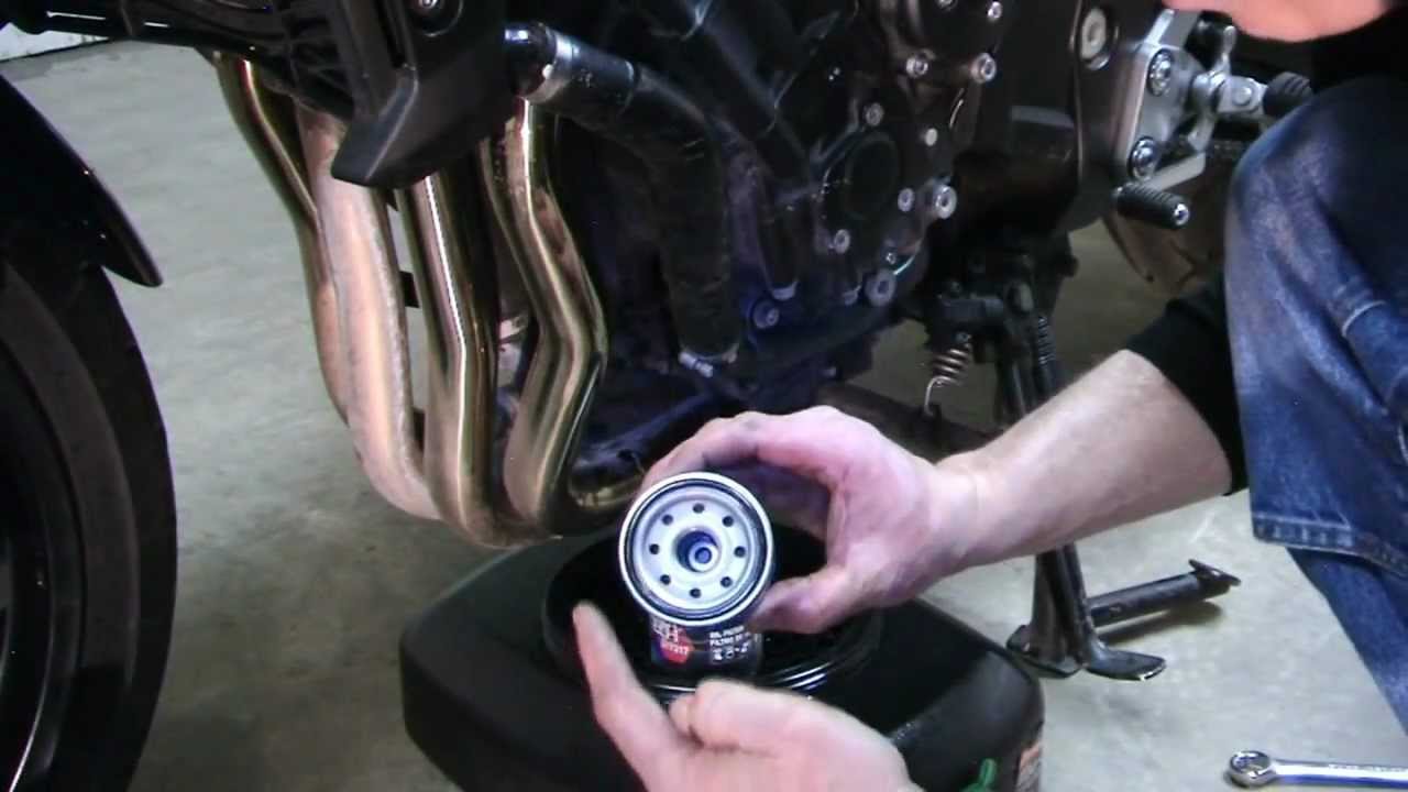 Yamaha FZ1 Oil Change