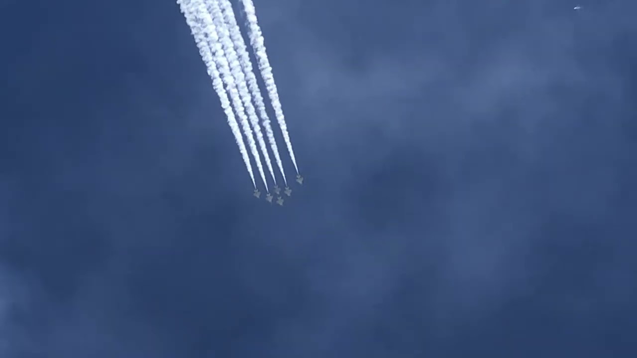 USAF Thunderbirds | formation loop