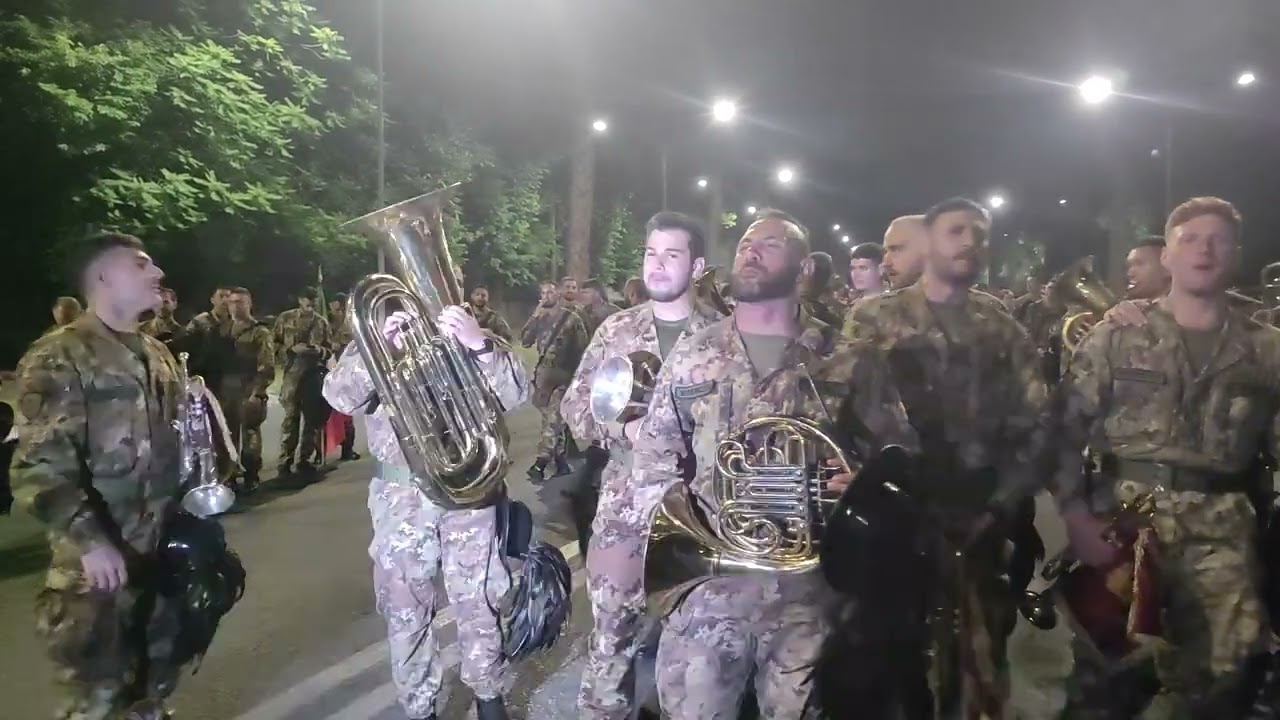 Prova generale in notturna per la Parata Militare del 2 giugno 2024